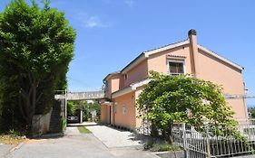 Apartments Jakov
